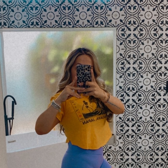 Surfing Skeleton Cropped Japan T Shirt Size Small - Picture 5 of 6